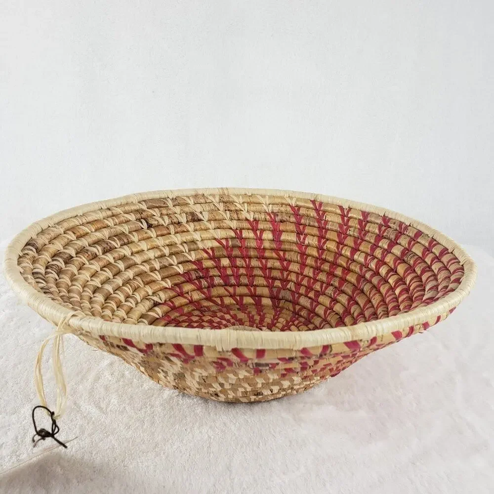 Hand Woven Basket Uganda Grass Spiral Pattern Pink Tan 13